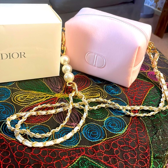 New dior with box - Picture 4 of 7